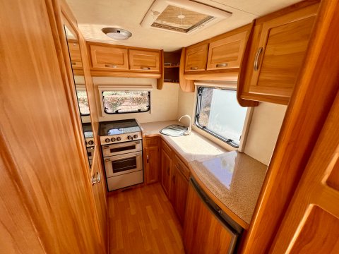Fleetwood Meridien 560 EK  21