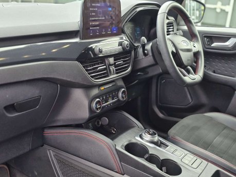 Ford Kuga 1.5 EcoBlue ST-Line SUV 5dr Diesel Auto Euro 6 (s/s) (120 ps) 15