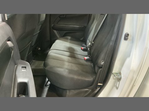 Isuzu D-Max Utility | 1.9 LT | Double Cab | Tow Bar | Air Con | EURO 6 | NO VAT 8