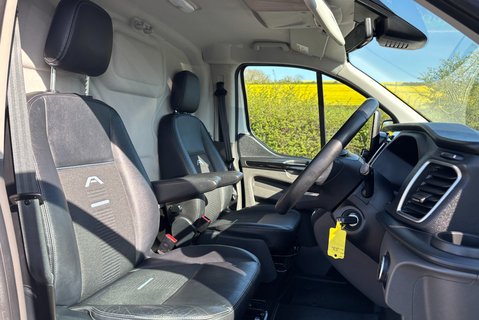 Ford Transit Custom 300 Active L1 170 ps Selectshift Panel Van - Tailgate & Twin Side Doors 18