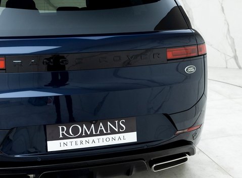 Land Rover Range Rover Sport P440e Dynamic SE 27