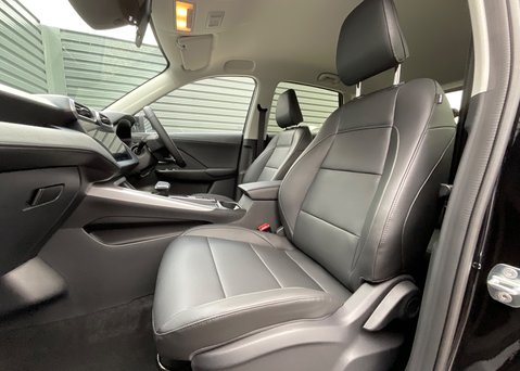 MG ZS 1.5 HYBRID+ TROPHY 16