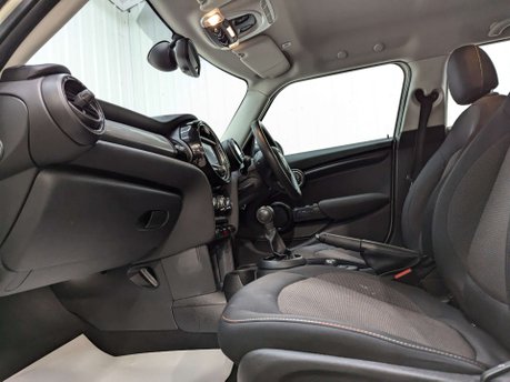 Mini Hatch 1.5 Cooper Classic 5dr 56