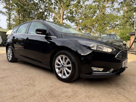 Ford Focus 1.0 Focus Titanium 5dr