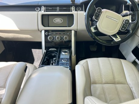 Land Rover Range Rover 4.4 SDV8 AUTOBIOGRAPHY AUTOMATIC 5Dr 10