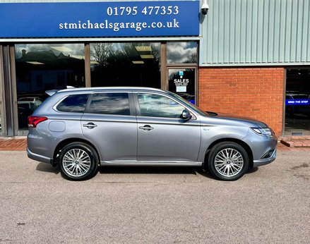 Mitsubishi Outlander 2.4 Outlander Design PHEV CVT 4WD 5dr 10