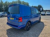 Volkswagen Transporter Crew Cab AUTO SWB L1H1 Low Roof T32 Highline 204ps 4motion Air Con Alloys E 7