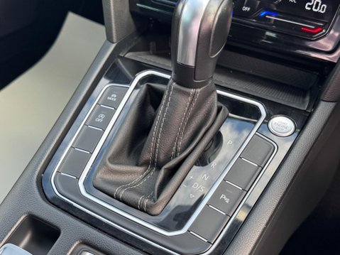 Volkswagen Passat 1.5 TSI EVO R-Line DSG Euro 6 (s/s) 5dr 30