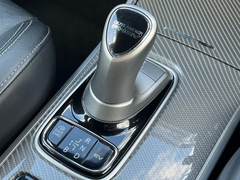 Mitsubishi Outlander PHEV 4H 26
