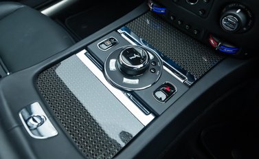 Rolls-Royce Wraith BLACK BADGE 22