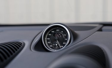 Porsche 718 Cayman GTS 17