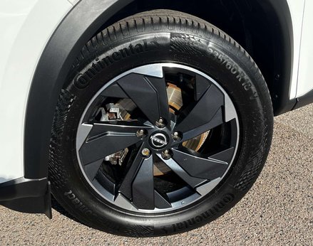 Nissan X-Trail 1.5 X-Trail Acenta Premium MHEV CVT 5dr 3