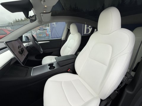 Tesla Model Y (Dual Motor) Long Range SUV 5dr Electric Auto 4WDE (384 bhp) 28