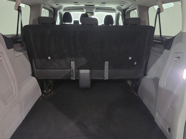 Ford Transit Custom Transit Custom 320 H1 Limited 9 Seater 2.0 Eco Blue 136ps 7