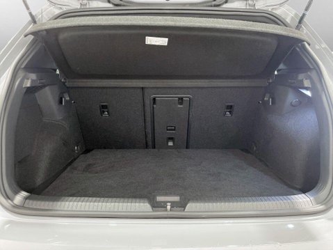 Volkswagen Golf 1.5 TSI R-Line Hatchback 5dr Petrol Manual Euro 6 (s/s) (150 ps) 21