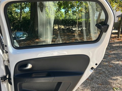 Volkswagen Up 1.0 Move up! Euro 6 5dr 28
