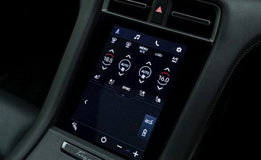 Porsche Taycan Turbo S 22