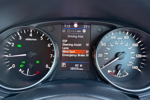 Nissan Qashqai DIG-T TEKNA PLUS DCT - ONE OWNER - DETATCHABLE TOWBAR -LOW MILEAGE  51