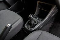 Volkswagen Up BASE 28