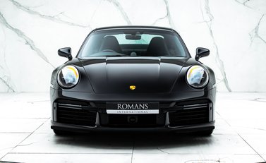 Porsche 911 Turbo S (992) 7