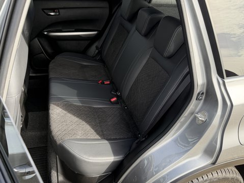 Suzuki Vitara 1.4 Boosterjet 48V Hybrid SZ5 5dr 41