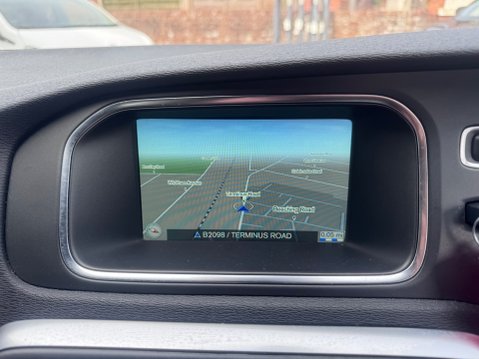 Volvo V40 D2 R-DESIGN NAV PLUS 23