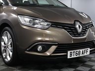 Renault Grand Scenic ICONIC TCE 47
