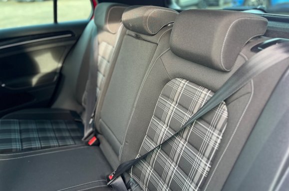 Volkswagen Golf 2.0 TDI BlueMotion Tech GTD 5 Door 28