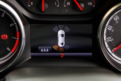 Vauxhall Astra ELITE NAV 24