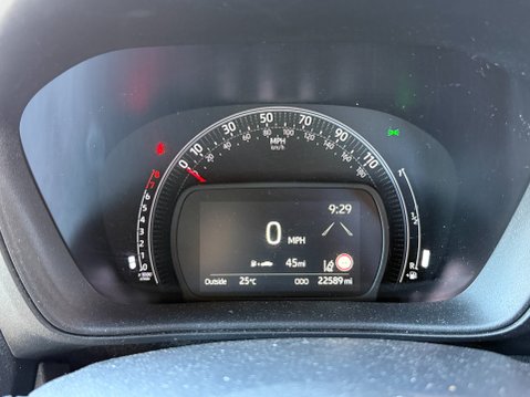Toyota Aygo X VVT-I EDGE 9