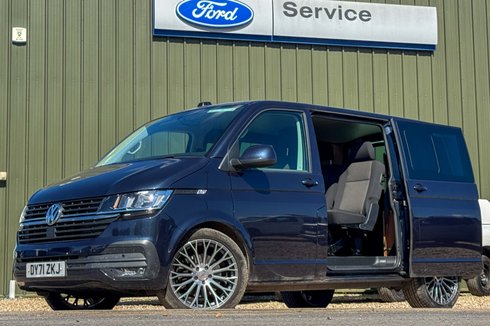 Volkswagen Transporter Crew Cab SWB L1H1 Highline T32 Air Con Alloys Sensors Tow Bar EURO 6