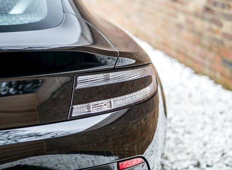 Aston Martin V12 Vantage S 24