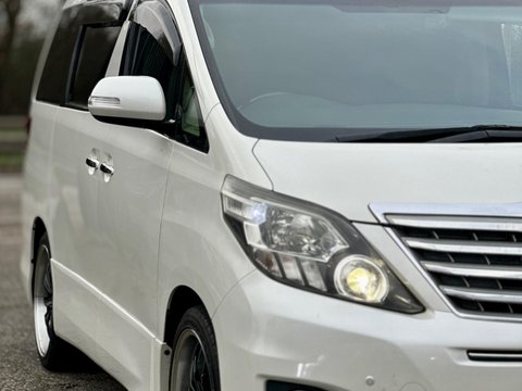 Toyota Alphard 8 SEATER+TWIN SUNROOF+RARE 6