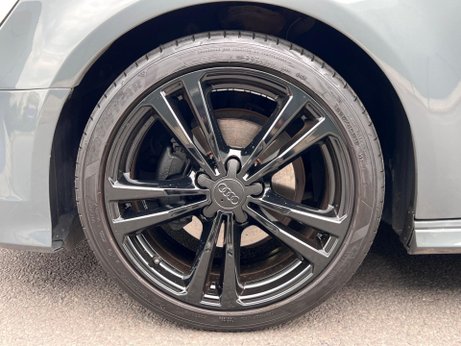 Audi A3 1.5 TFSI CoD S line Sportback S Tronic Euro 6 (s/s) 5dr 76