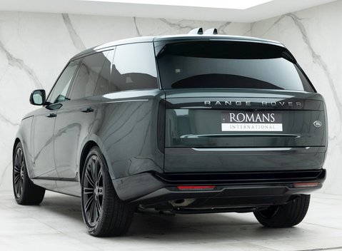 Land Rover Range Rover P400 Autobiography LWB 7 Seater 3