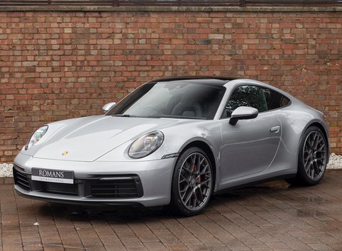 Porsche 911 Carrera 4S (992) 6