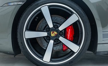 Porsche 911 Targa 4S (992) 35