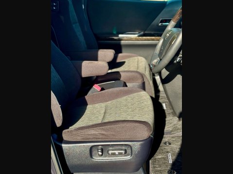Toyota Alphard S-Package 7Seater 41