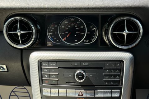 Mercedes-Benz SLC SLC 250 D AMG LINE - CAMERA -AIRSCARF -PARKTRONIC -HEATED SEATS 49