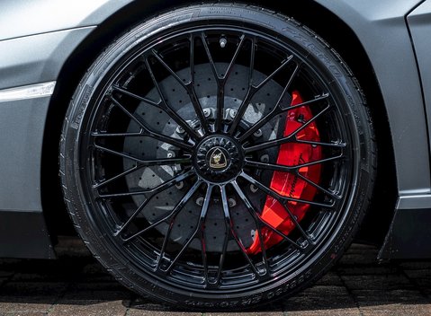 Lamborghini Aventador SV LP750-4 Roadster 12