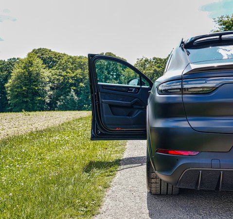 Porsche Cayenne TURBO GT 1