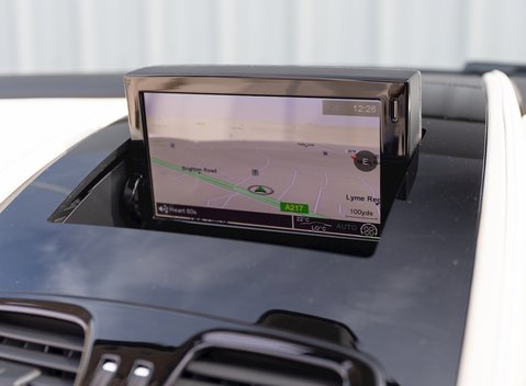 Aston Martin V12 Vantage S Roadster 18