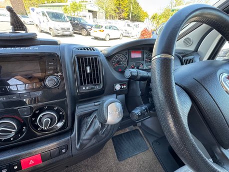 Autosleeper Warwick XL 17