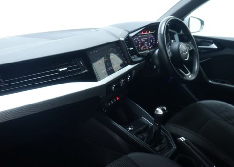 Audi A1 1.0 A1 S Line 30 TFSI 5dr 44
