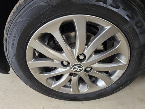 Toyota Yaris 1.33 Dual VVT-i Icon Euro 6 5dr 44