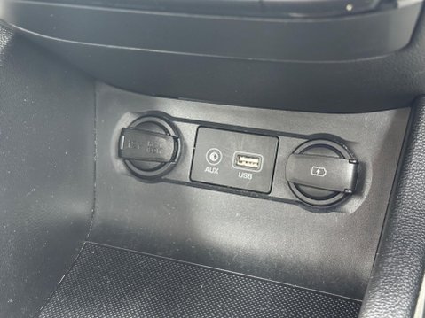 Hyundai i20 1.2 SE Launch Edition Euro 6 (s/s) 5dr 29