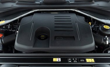 Land Rover Range Rover Sport P440e Dynamic SE 26