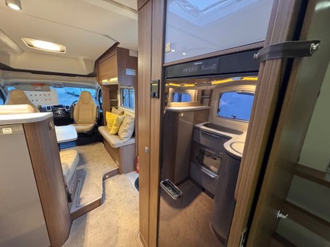 Burstner Ixeo IT 680 G 37