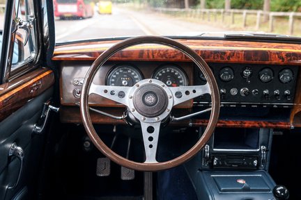 Jaguar Mark II Fixed Head Coupé 14