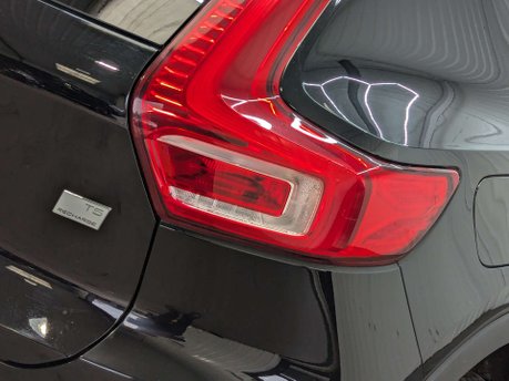 Volvo XC40 1.5 XC40 R-Design T5 Recharge Auto 5dr 43